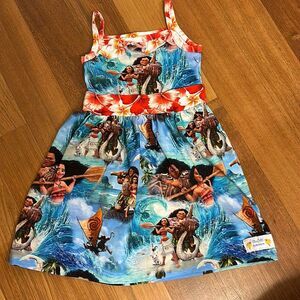 Brand new never worn custom made Moana Maui tunic top sz 8